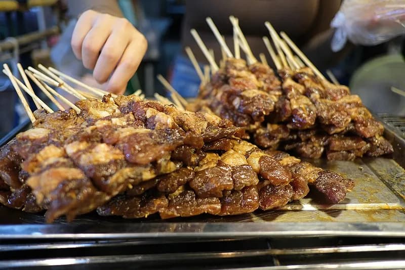 Comparativa de las cinco formas de surtir un restaurante en México con costos, tiempo y factura