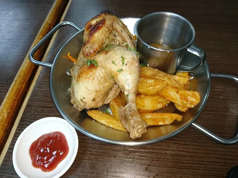 Pollo y Alitas